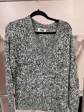 PINK Victoria's Secret Black & White Marled Knit Sweater